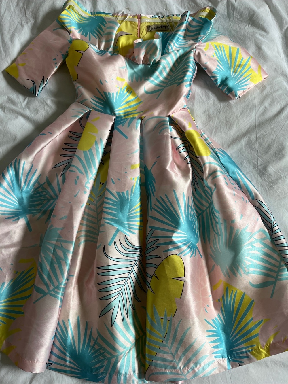 NWT Le Palais Vintage pastel tropical leaf print off shoulder ruffle poofy dress
